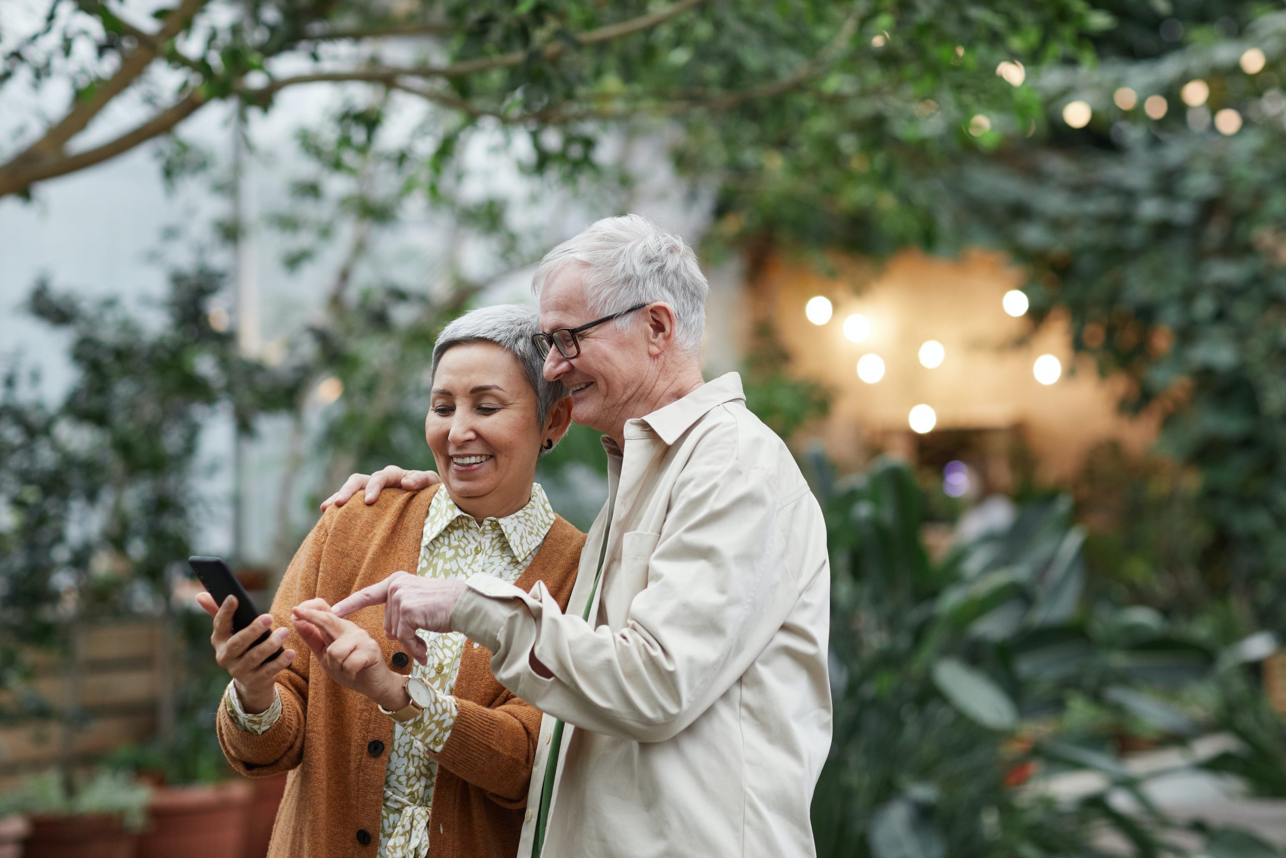 couple using mobile phone -mobile customer activity tracking